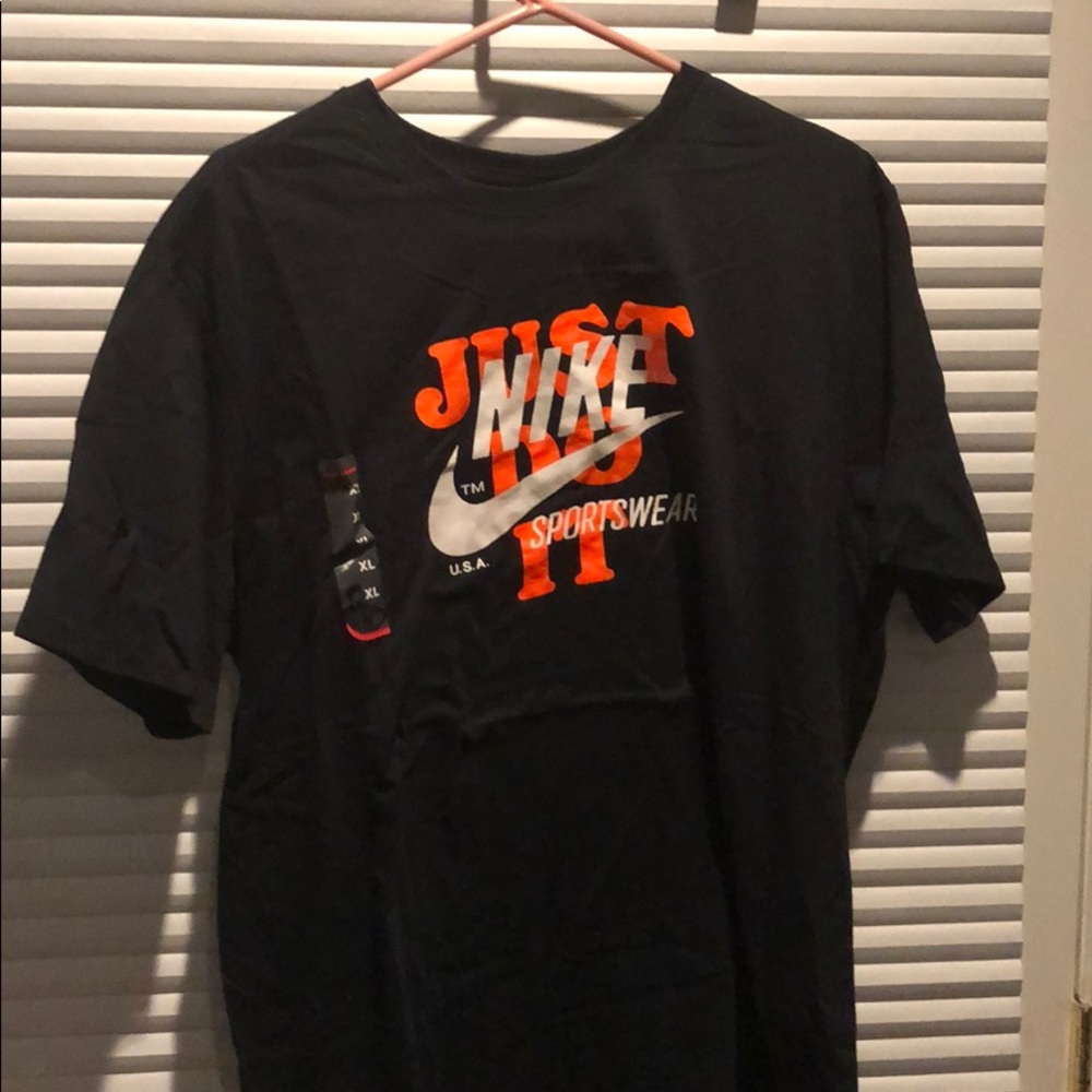XL Nike T shirt